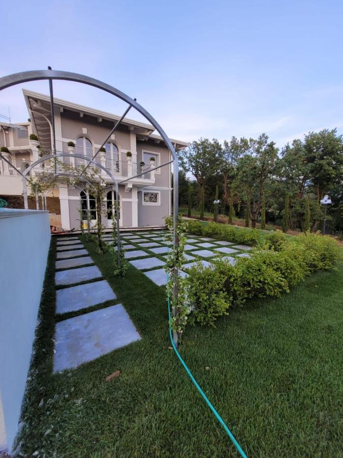 Tenuta Santo Stefano Azienda Agrituristica Santo Stefano del Sole Exteriör bild
