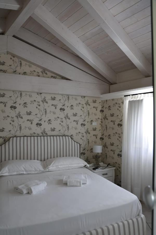 Tenuta Santo Stefano Azienda Agrituristica Santo Stefano del Sole Exteriör bild