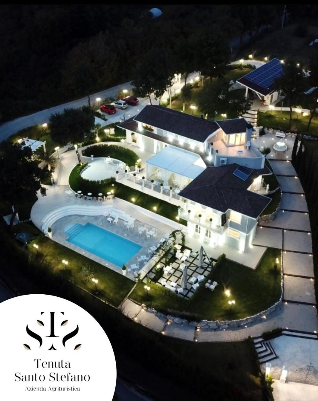 Tenuta Santo Stefano Azienda Agrituristica Santo Stefano del Sole Exteriör bild
